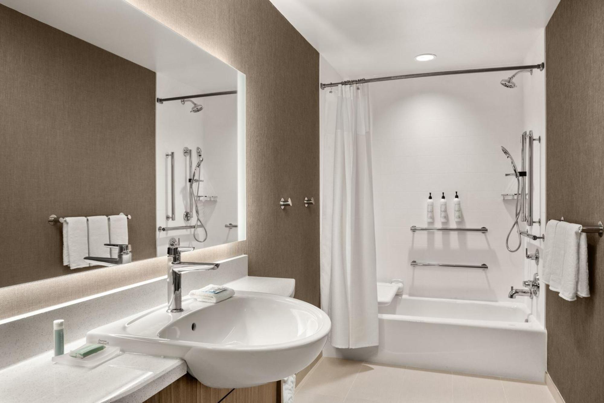 Springhill Suites By Marriott Menomonee Falls Eksteriør billede